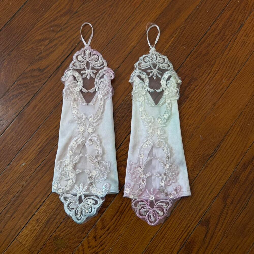 hand dyed lace fingerless gloves pastel ombré